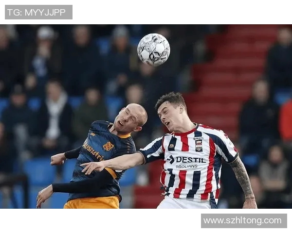 埃蒙与瓦尔韦克的激烈对决揭示了足球战术与团队协作的重要性 埃蒙与瓦尔韦克的激烈对决揭示了足球战术与团队协作的重要性